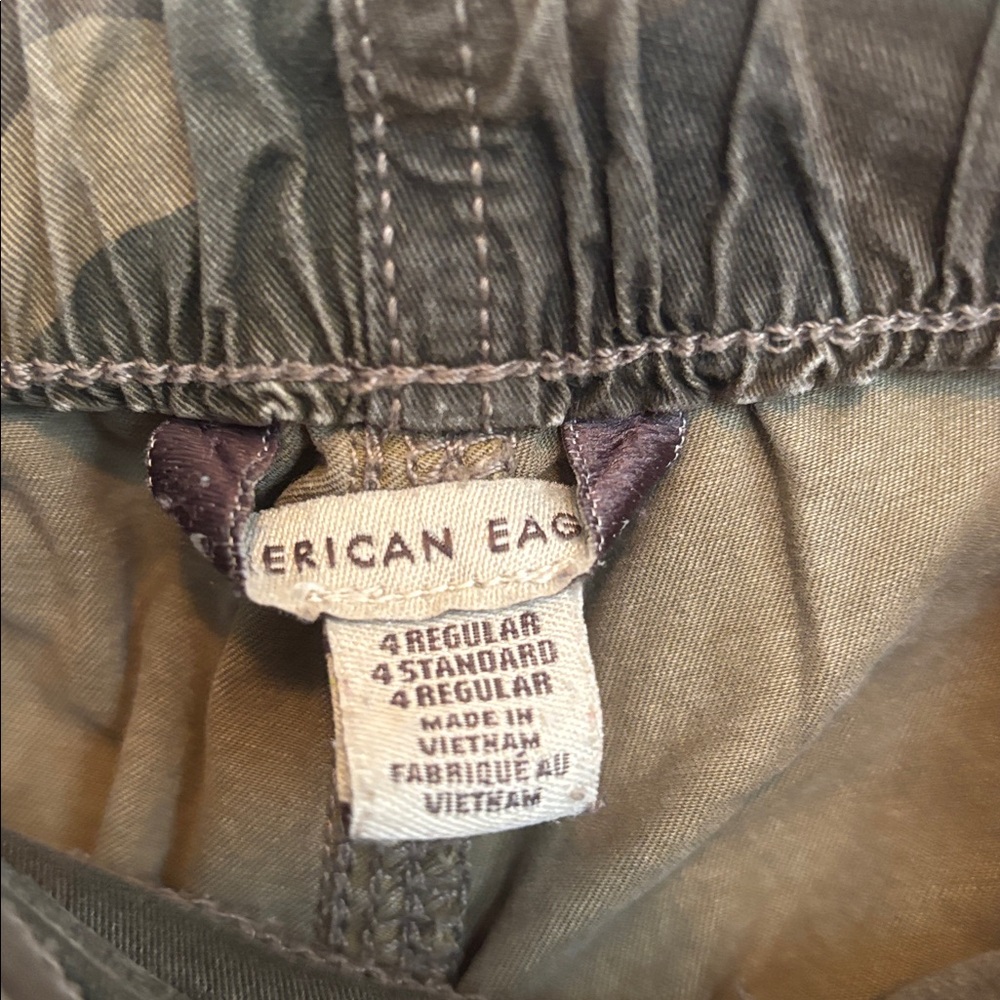 American Eagle Outfitters Green Camouflage Pants - Picture 3 of 4